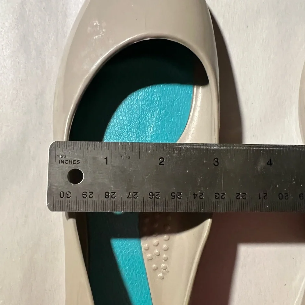 OAKb Women’s flats, size 7 - Picture 5 of 5